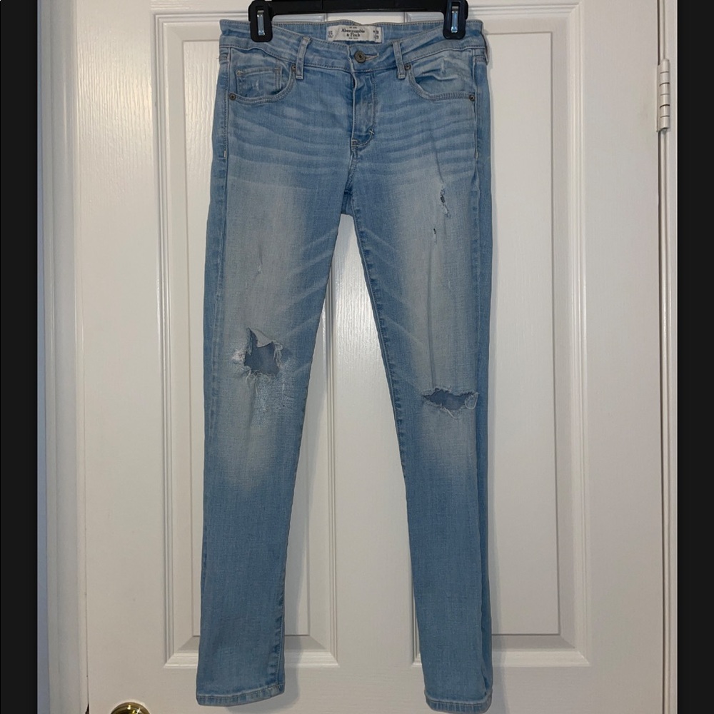 Abercrombie & Fitch Light Wash Skinny Jeans